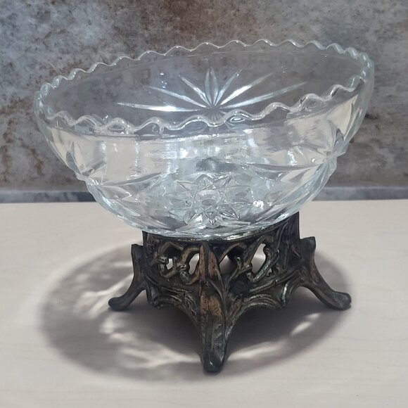 Vintage Clear Glass Compote Dish Metal Base Stand - Picture 12 of 12